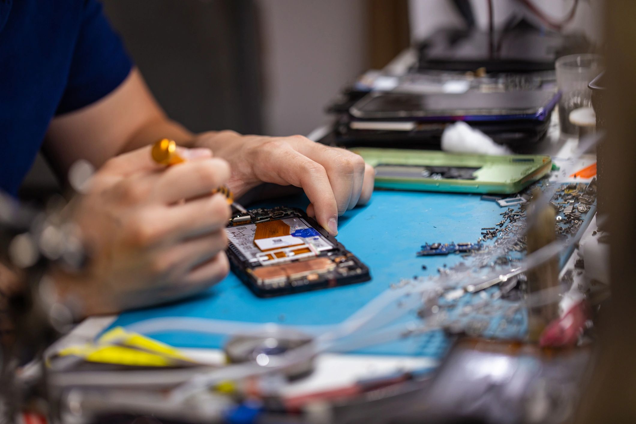 smartphone repair service